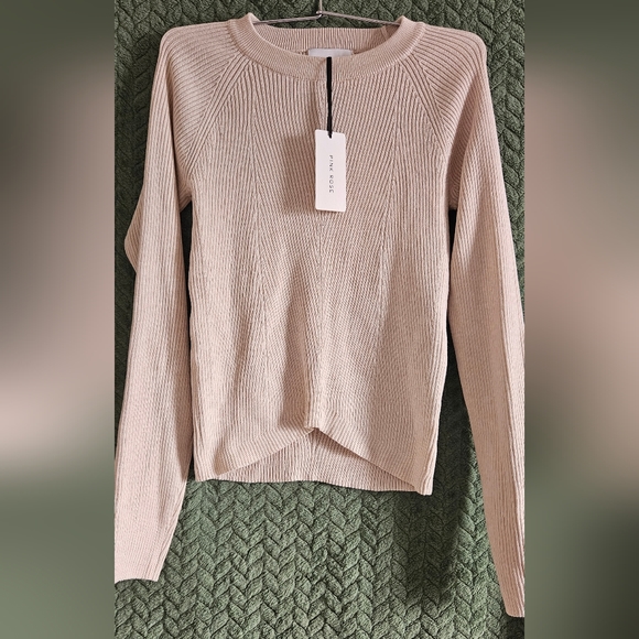 NWT Oatmeal cropped sweater - Picture 1 of 3